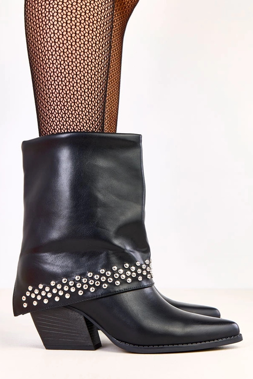 Juodi kaubojiški batai su atlenktu...