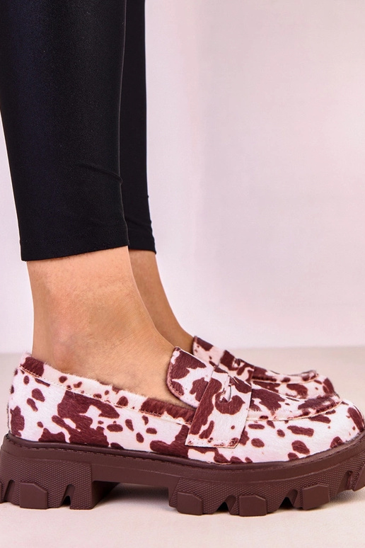 Rudi moteriški mokasinai su karvės...