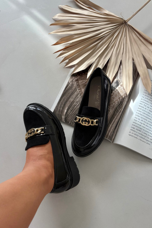 Lakuoti moteriški mokasinai su aukso spalvos detalėmis S.Barski HY52-540 juodos spalvos