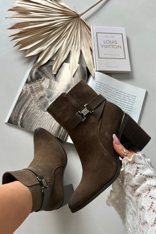 Chaki spalvos moteriški šilti zomšiniai aulinukai su kulniukais iš natūralios odos Sergio Leone BT25384-S