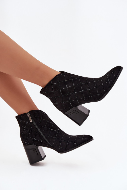 Moteriški aulinukai su dekoracija D&A MR52-133 juodos spalvos