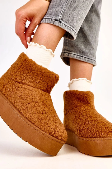 Rudi sniego batai su ėriuko... 2