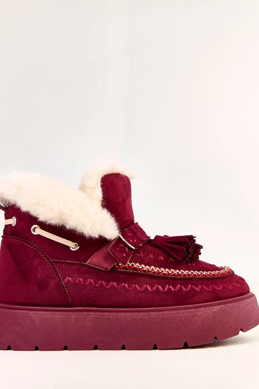 Bordo sniego batai platformoje su...