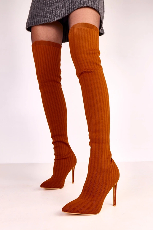 Rudi virš kelio ilgio medžiaginiai...