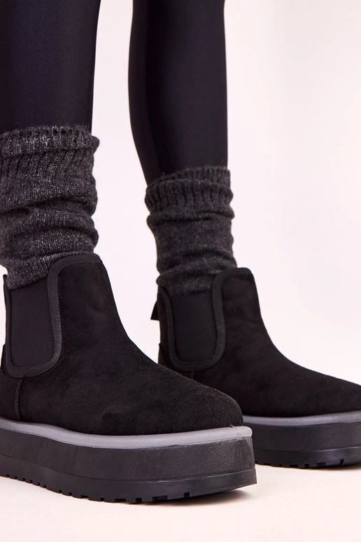 Juodi žemi snieguoti batai su...