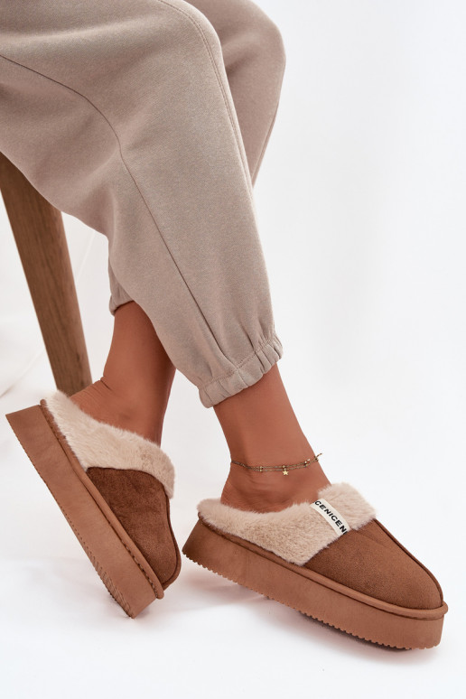 Moteriškos šlepetės su kailiuku, rudos spalvos „Parisse"