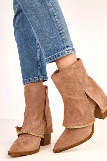 Smėlio spalvos aulinukai... 2