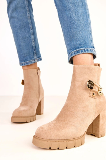 Smėlio spalvos aulinukai... 2