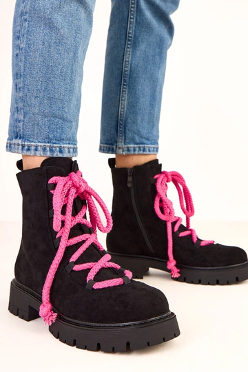 Juodi aulinukai su...