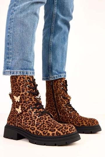 Leopardo rašto aulinukai...