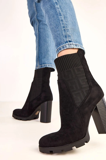 Juodi aulinukai ant storo... 2