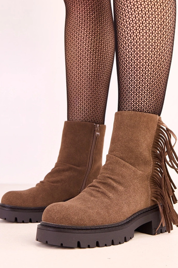 Rudos spalvos Silia...