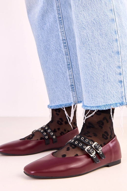 Tamsiai raudonos spalvos Alfira... Tamsiai raudonos spalvos Alfira...