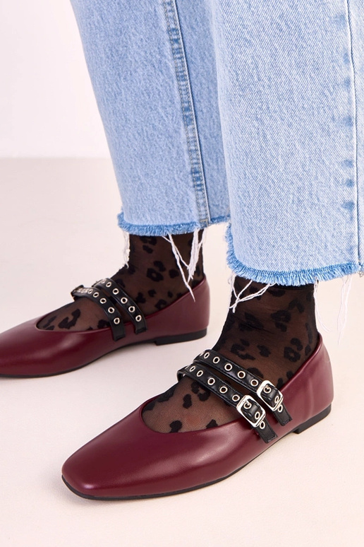 Tamsiai raudonos spalvos Alfira... Tamsiai raudonos spalvos Alfira...