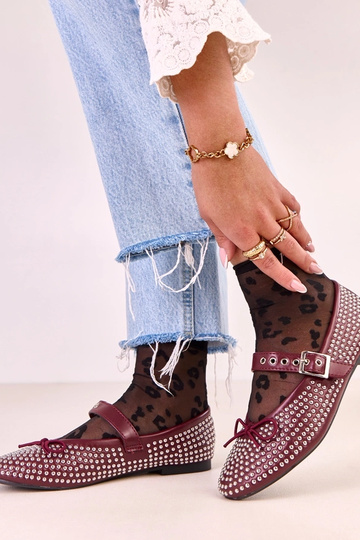 Tamsiai raudonos spalvos... 2