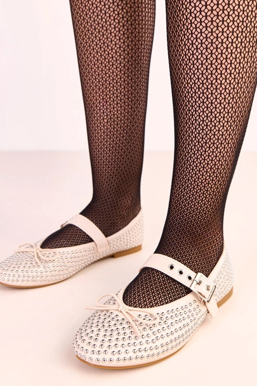 Smėlio spalvos balerinos puoštos...