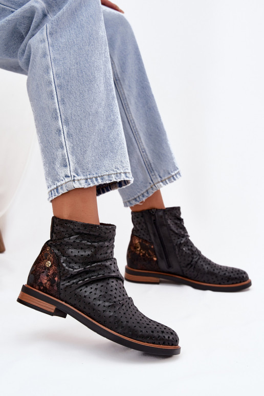 Oda Aulinukai su ažūro elementais Tai turiciejka 05922-01 juodos spalvos Oda Aulinukai su ažūro elementais Tai turiciejka 05922-01 juodos spalvos