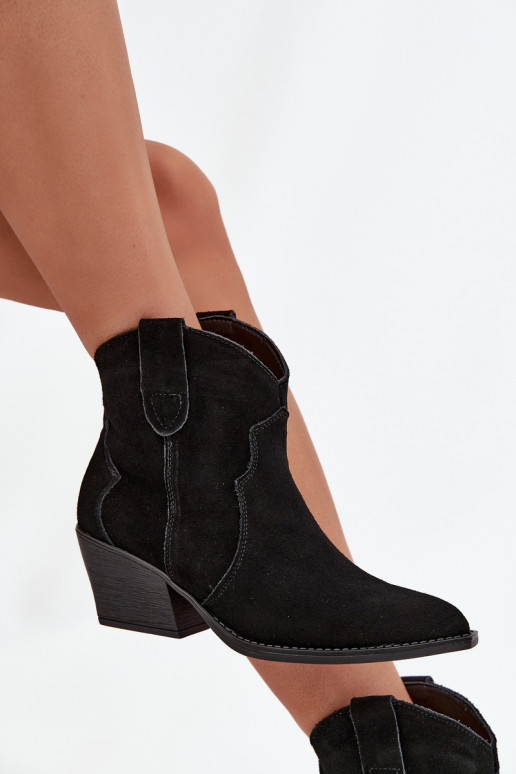 Įspiriami kaubojiško stiliaus moteriški aulinukai iš natūralios zomšos Beretta juodos spalvos