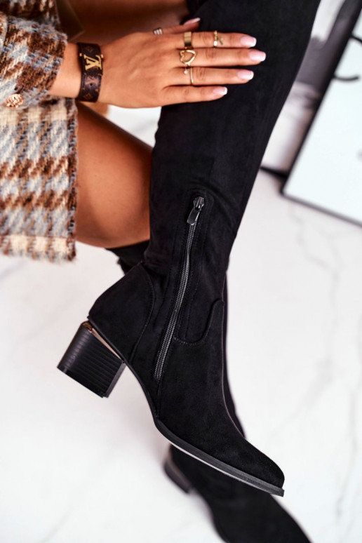 Ilgaauliai batai iki kelių iš eko zomšos juodos spalvos Can't Stop Ilgaauliai batai iki kelių iš eko zomšos juodos spalvos Can't Stop