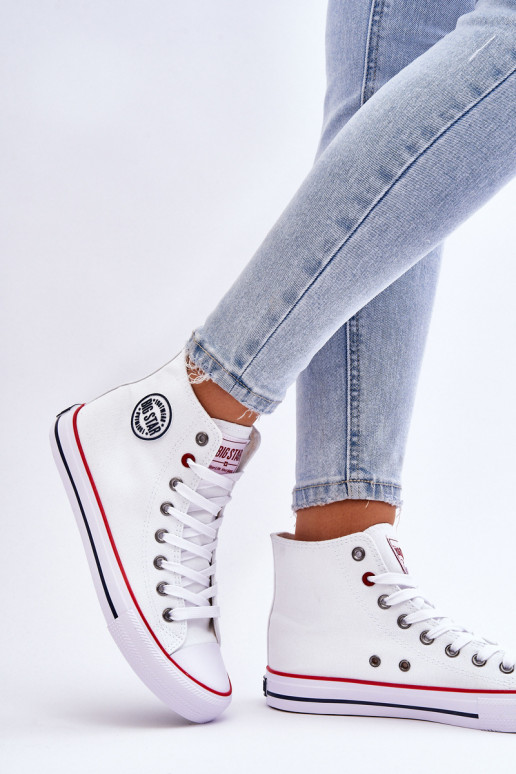 Moteriškas Klasikinio modelio laisvalaikio batai su auliuku Big Star T274026 baltos spalvos