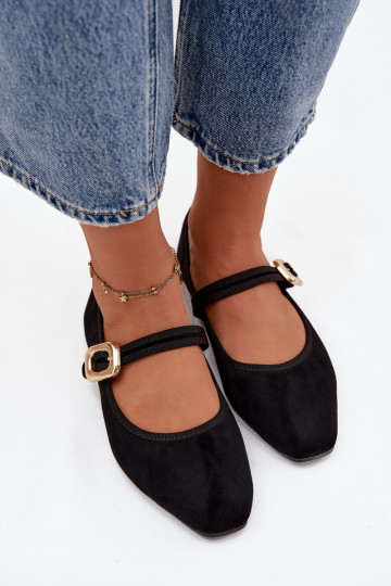 Balerinos su dirželiais I Złotą su sagtimis iš eko zomšosoĮe juodos spalvos Adelora