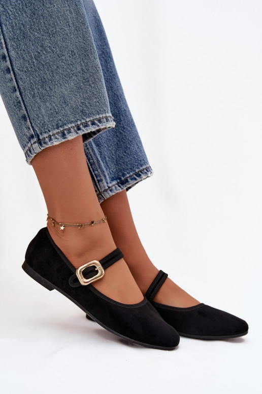 Balerinos su dirželiais I Złotą su sagtimis iš eko zomšosoĮe juodos spalvos Adelora