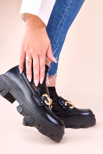 Juodi mokasinai su auksiniu...