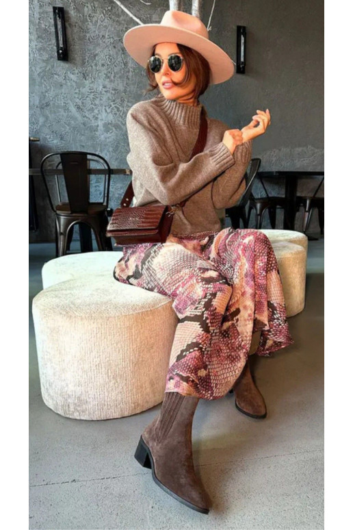 iš zomšos Aulinukai su pašiltinimu viduje rudos spalvos Arelia