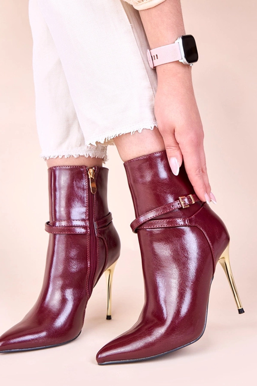 Vyšninės aulinukės ant auksinės...