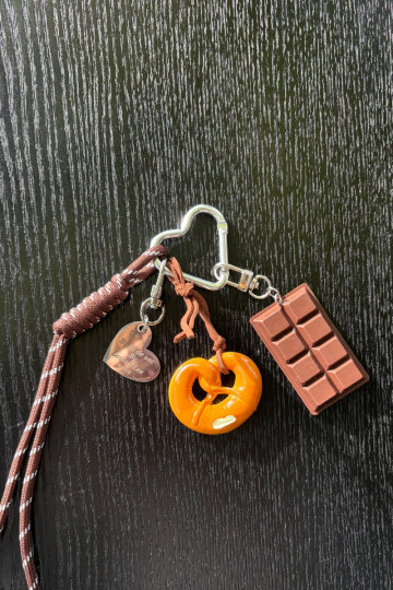 Breloczek Do Torebki Kluczy Czekolada Precel su širdelėmis Jorine 2