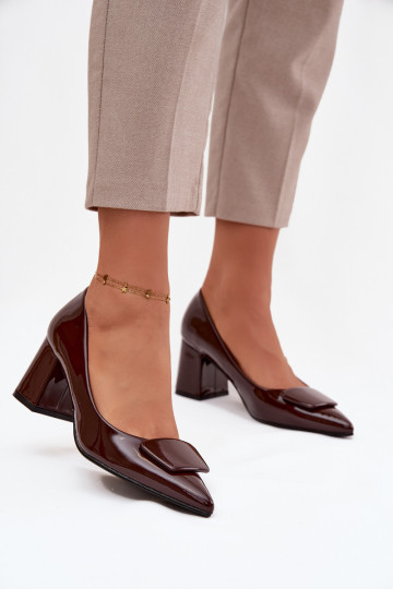 su lako efektu Bateliai su kulniukais su ornamentais CzekoladoĮe Isoline 2