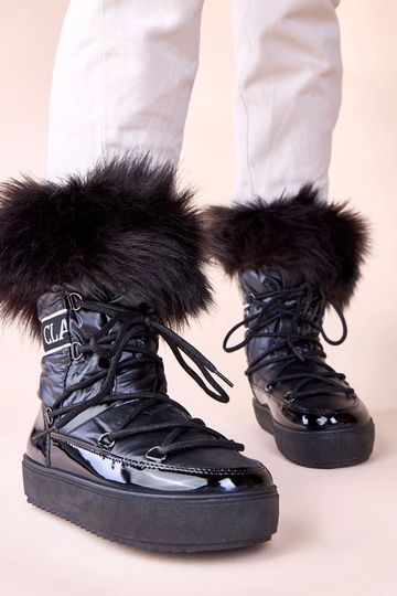 Juodi raišteliais...
