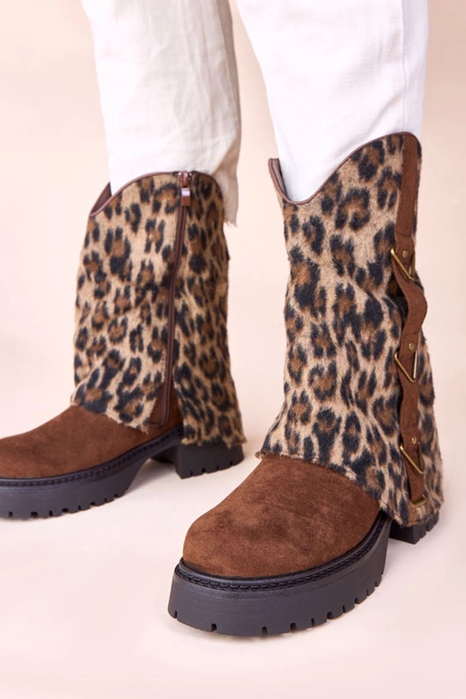 Rudi aulinukai su tigrų rašto...