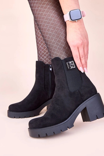 Juodi aulinukai ant stulpelio su elastinga įsiuva Stilla 2