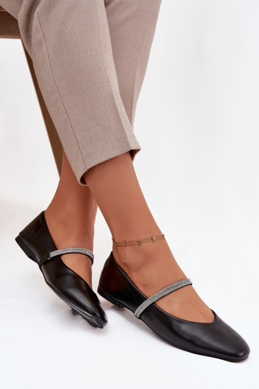 Balerinos MoteriškassuBłyszczącymi Paskami juodos spalvos Ilirene