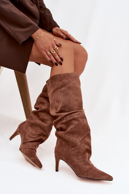 Susiraukšlėjęs ilgaauliai batai su plonais kulniukaissuiš eko zomšosu pašiltinti smėlio spalvos Tai turivella