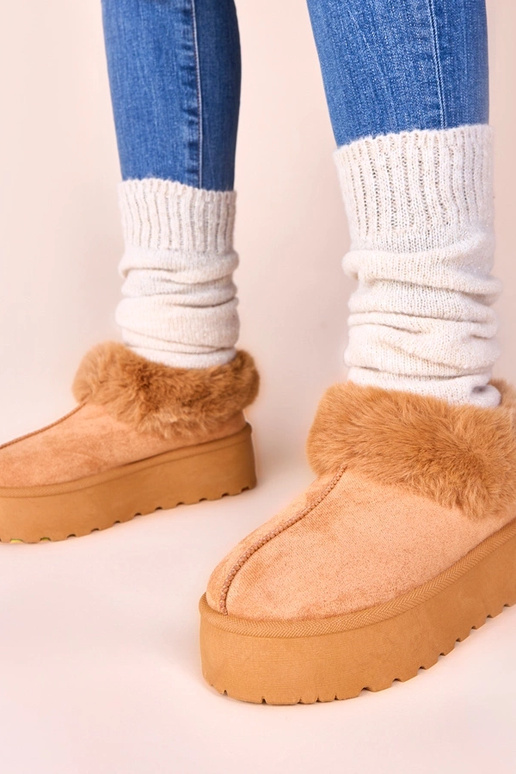 Rudos sniego batai su kailiu Deesi