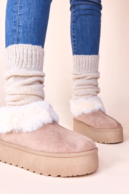 Tamsiai smėlio spalvos sniego batai...