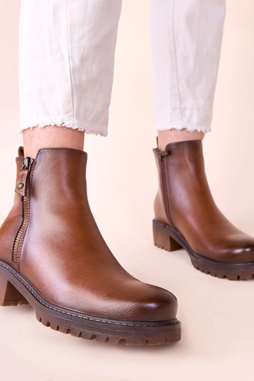 Rudi aulinukai ant... 2