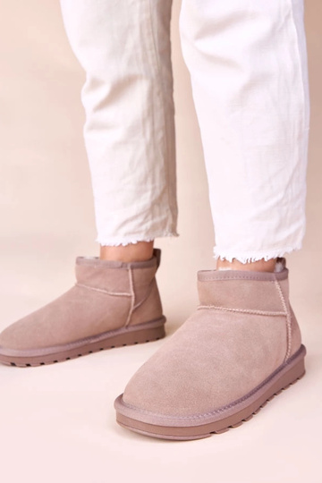 Pilki sniego batai iš...