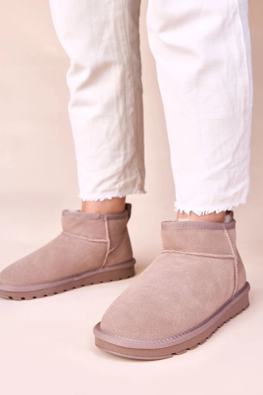 Pilki sniego batai iš natūralios...