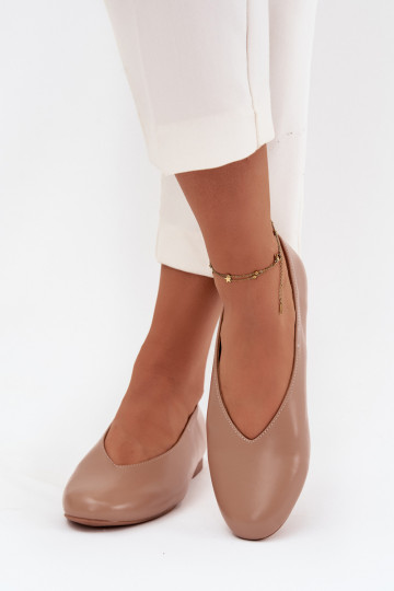 Moteriškos balerinukės iš dirbtinės odos su plačiais kulniukais smėlio spalvos Olyssia