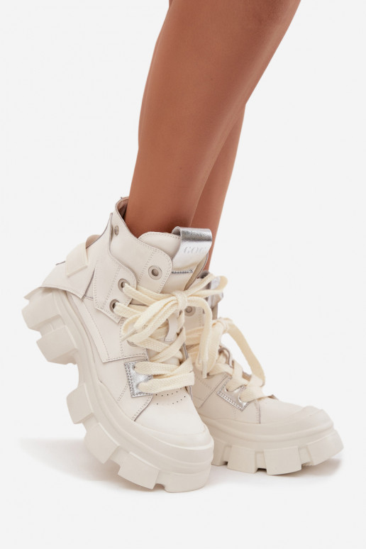 Odiniai pašiltinti sportinio stiliaus aulinukai GOE SS2N4055 baltos spalvos