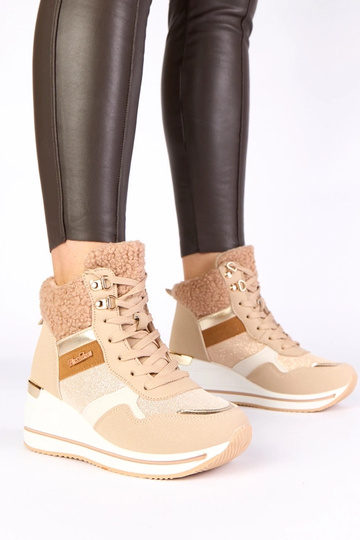 Smėlio spalvos šilti sniego...