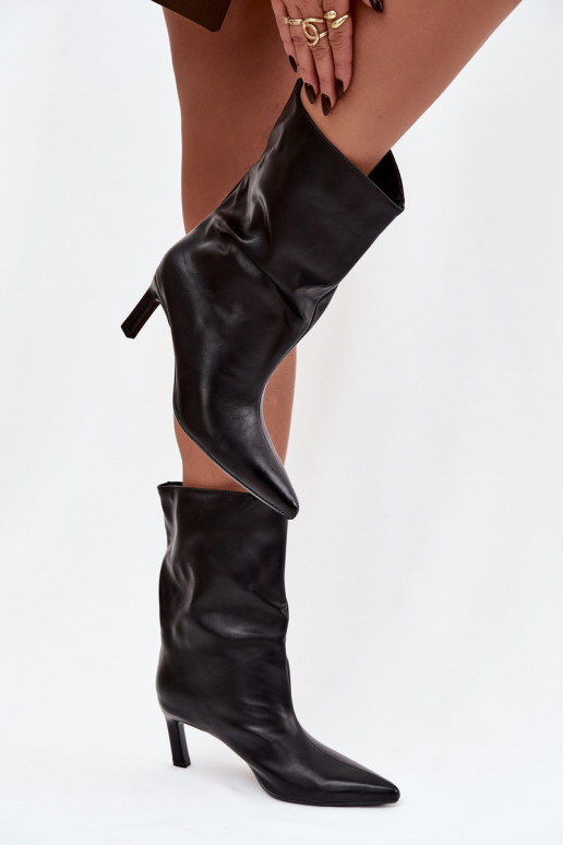 Įsispiriamo modelio Moteriški aulinukai su plonais kulniukais iš eko odos juodos spalvos Norell