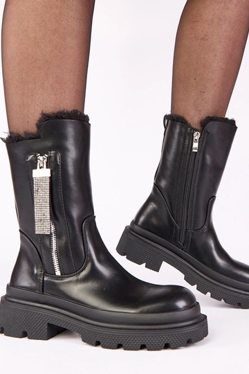 Juodi aulinukai ant platformos su dekoratyviniu užtrauktuku su cirkonio akmenėliais Asta