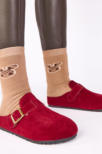 Bordo spalvos mulai su...