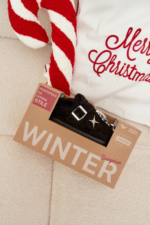 Šlepetės Moteriškas su gražiomis detalėmis I su sagtimis pašiltinti su kailiuku viduje juodos spalvos Thalora