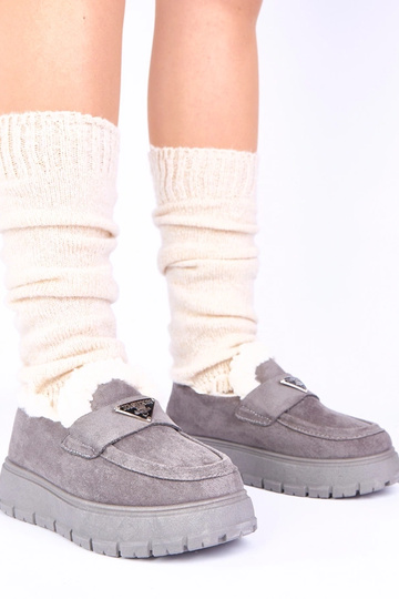 Pilki platforminiai...