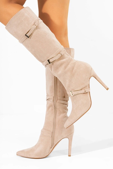 Smėlio spalvos ilgaauliai...